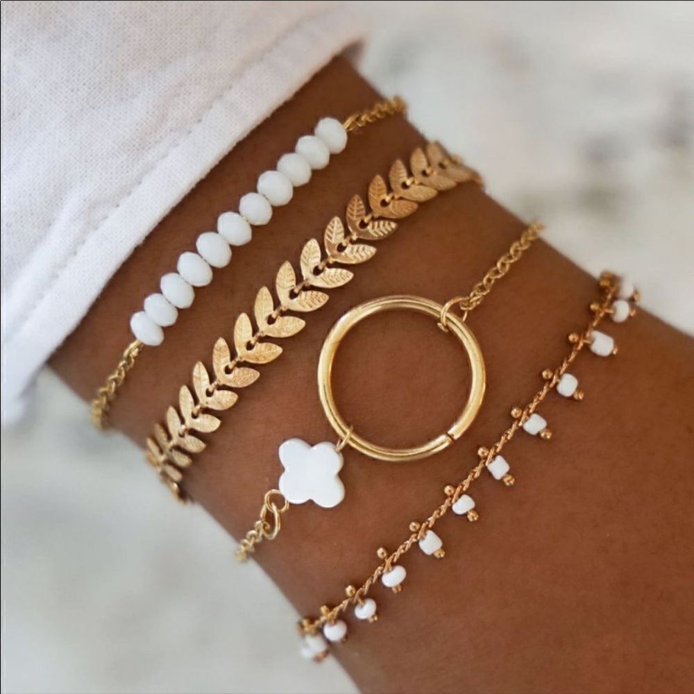 ✨ Set of 4 Gold & White Stackable Bracelets